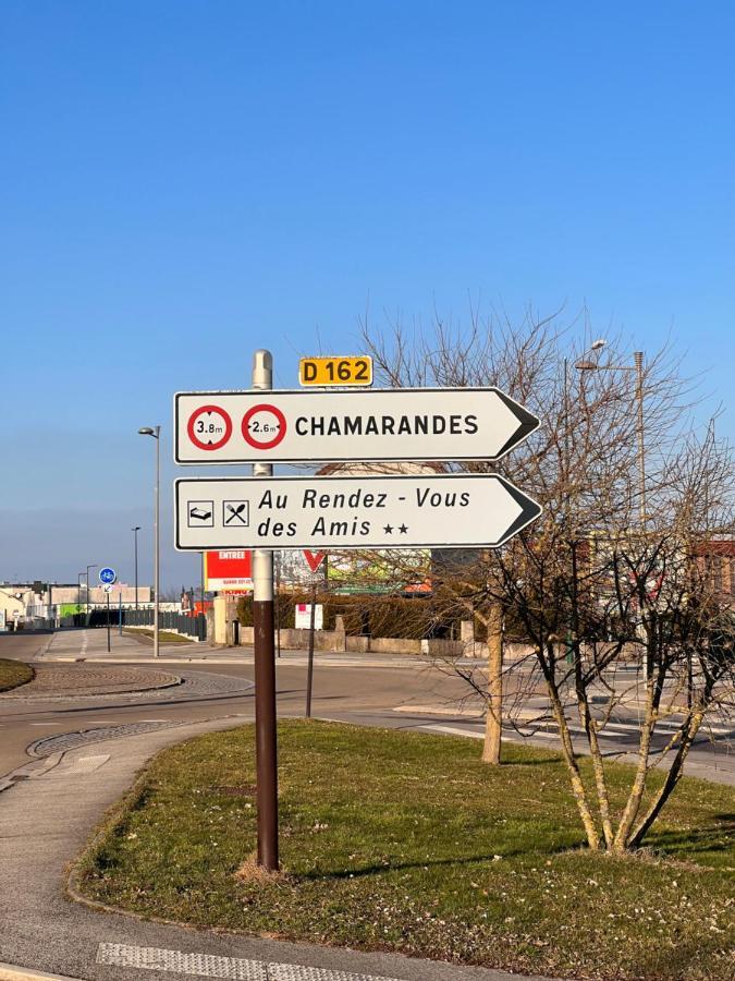 Hotel Au Rendez-vous Des Amis 2*
